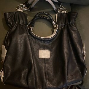 Super cute hobo bag!